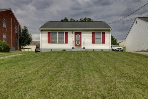 3167 Garden City Blvd, Roanoke, VA 24014-4440