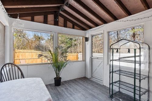 179 Main St, Salem NH  03079-1830 exterior