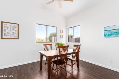 1342 Dunbar Dr, Phoenix AZ 85041-6151 exterior