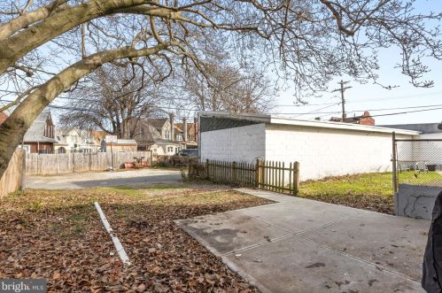 1005 Yates Ave, Boothwyn PA  19061-4636 exterior