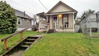 3907 Warsaw St, Seattle, WA 98118-3253