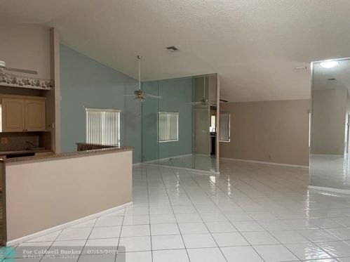 3230 Anthony Cir, West Palm Beach, FL 33417-1202
