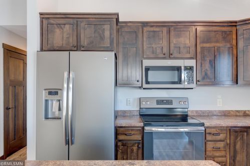 541 Prairie Rd, New Johannesburg, WI 54017-1280