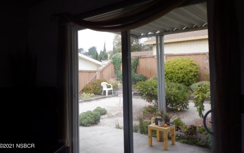 967 White Dove Dr, Santa Maria CA  93455-6302 exterior