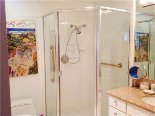 118 Blue Lagoon, Laguna Beach CA  92651-4233 exterior