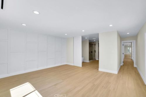 11512 La Maida St, North Hollywood CA  91601-4323 exterior