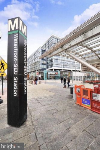 1409 Capitol St, Washington DC 20003-1535 exterior