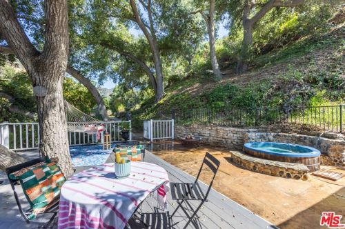 1125 Old Topanga Canyon Rd, Topanga CA  90290-3825 exterior