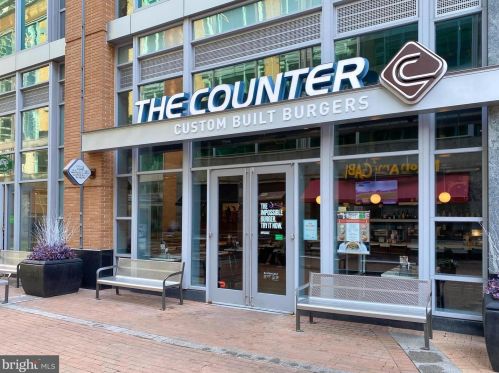 12158 Chancery Sta Cir, Herndon VA 20190-5803 exterior