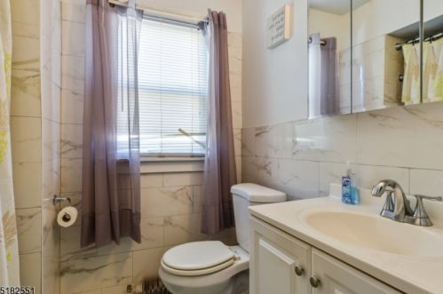 25 Westcott St, East Orange NJ  07017-3209 exterior