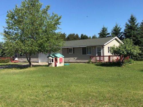 908 2nd Ave, Crivitz, WI 54114-1557