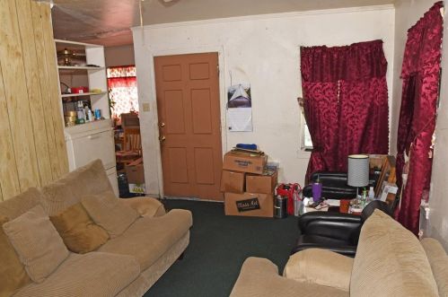 3226 Ewing Ave, Dallas TX  75216-5219 exterior