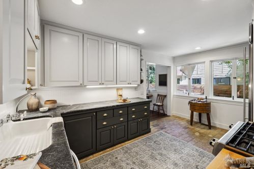 207 Madrone Ave, Larkspur CA  94939-2114 exterior