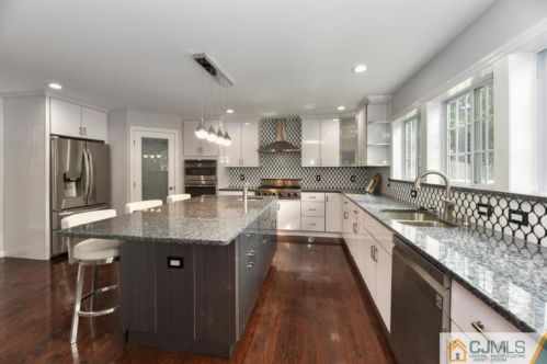 703 Tremont Ave, South Plainfield NJ  07080-3993 exterior