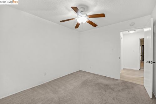 4369 Hillview Dr, West Pittsburg CA  94565-6071 exterior