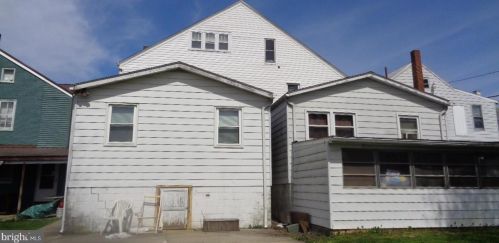 18 Washington St, Lees Cross Roads, PA 17257-1421