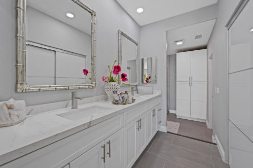 183 Desert Lakes Dr, Rancho Mirage CA  92270-4056 exterior