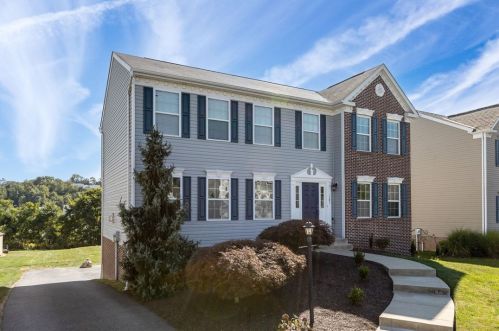 1381 Lucia Dr, Canonsburg, PA 15317-1855