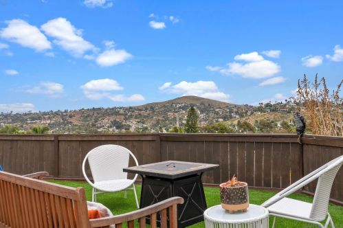 2109 Craig Ct, Lemon Grove CA  91945-4237 exterior