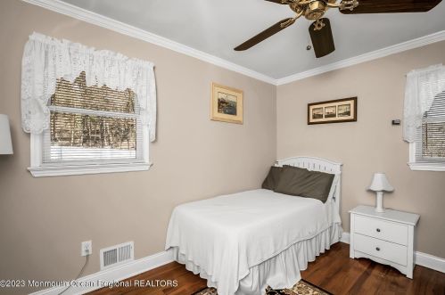 3 Peak St, Monmouth Hills NJ  07732-1821 exterior