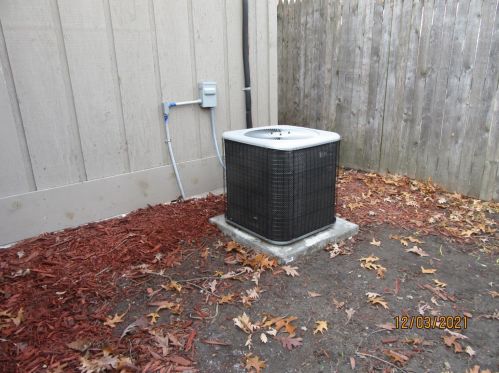 421 Liberty St, Hobart IN 46342-4645 exterior