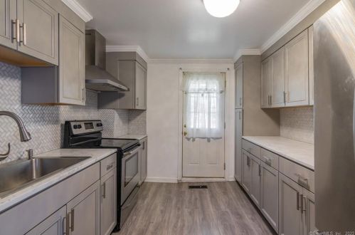 222 Emmett Ave, Derby CT 06418-1258 exterior