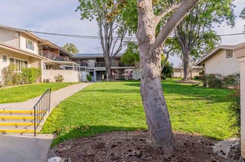 24 Center St, Redlands CA  92373-8102 exterior