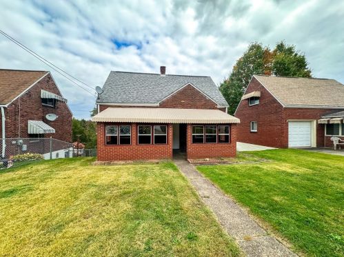 827 Woodward St, Mckeesport, PA 15132-1660