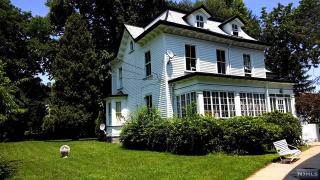345 Liberty Rd, Englewood, NJ 07631-2108