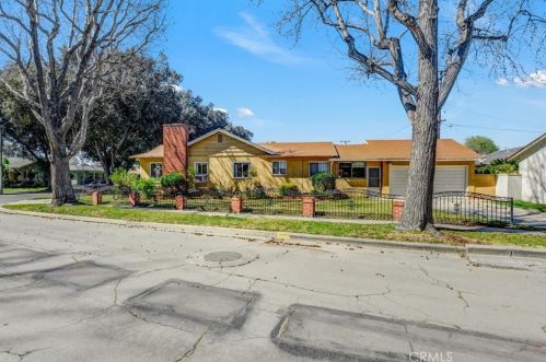 405 67th Way, Long Beach, CA 90805-1305