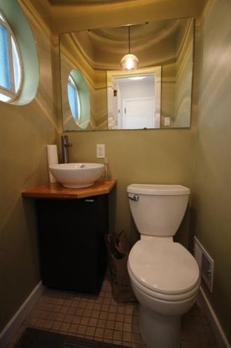 6108 Stanton Ave, Pittsburgh PA  15206-2266 exterior