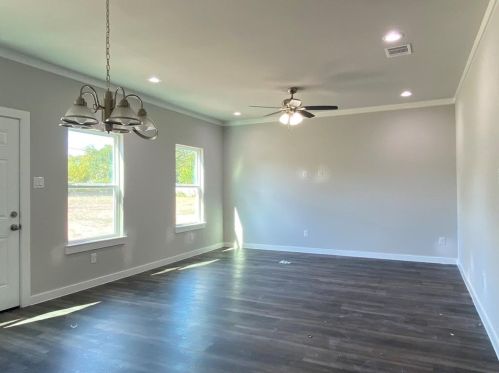 1515 Fordham Rd, Dallas TX  75216-6220 exterior