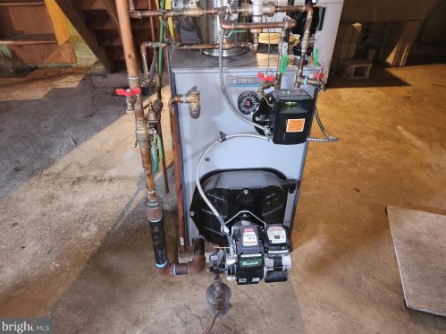 3706 Humpton Rd, Downingtown PA  19335-2126 exterior