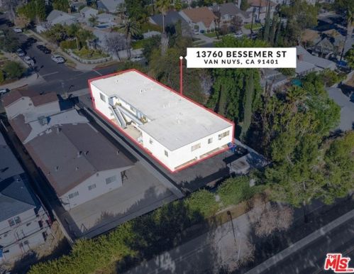 13760 Bessemer St, Van Nuys CA 91401-3504 exterior