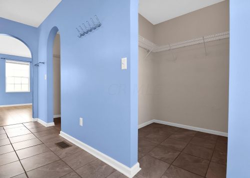 135 Spring Flower Way, Pataskala OH 43062-6997 exterior