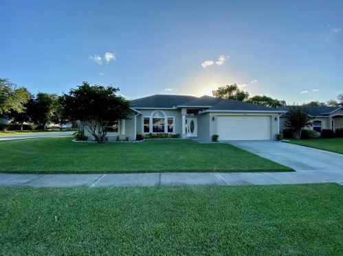 1400 Island Cove Dr, Deland, FL 32724-4118