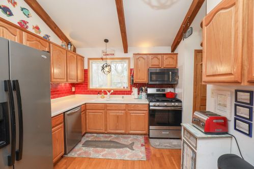 225 87 St, Kenosha WI 53142-2521 exterior