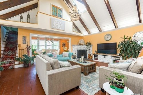 127 Belmill Rd, North Bellmore, NY 11710-4507