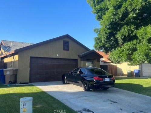 404 Minnatree Ln, Bakersfield, CA 93307-5891
