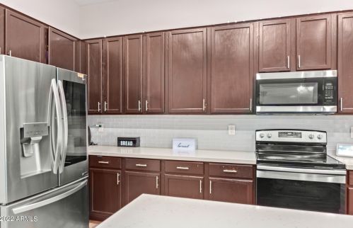 10517 Magnolia St, Tolleson AZ  85353-5623 exterior