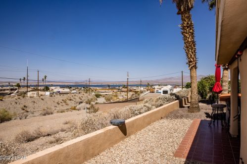 585 Knobhill Dr, Lake Havasu City AZ  86403-4937 exterior