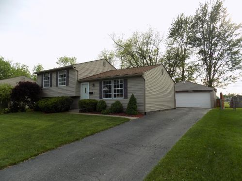 3679 Christopher Pl, Darbydale, OH 43123-2428