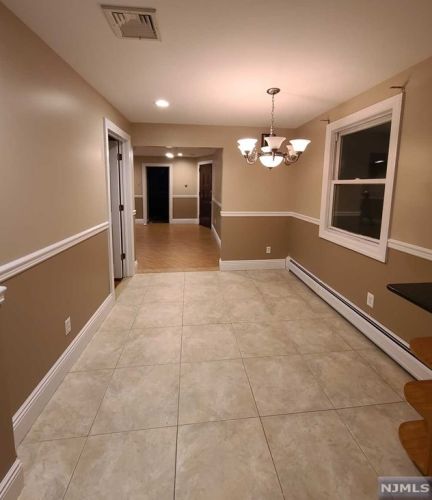 240 Cliff St, Cliffside Park NJ  07010-1422 exterior