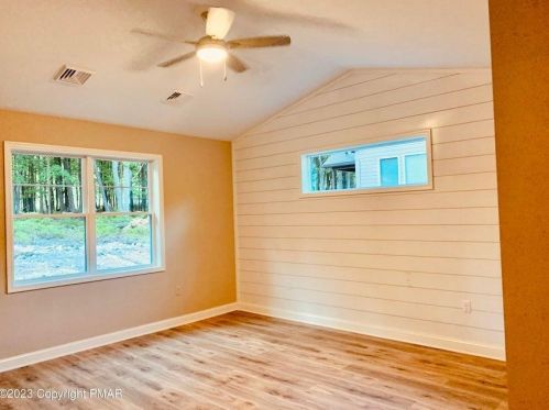 19 Masters Ln, Hazle Township PA  18202-9167 exterior