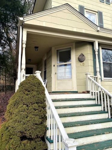 43 Colonial Ave, Warwick, NY 10990-1111