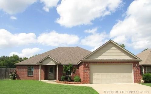 7971 Patriot Ln, Sapulpa, OK 74066-2013