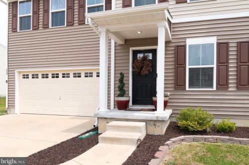 409 Nob Hill Rd, Dover, DE 19901-8852