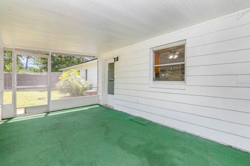 304 Sunset Dr, Sanford FL  32773-4749 exterior