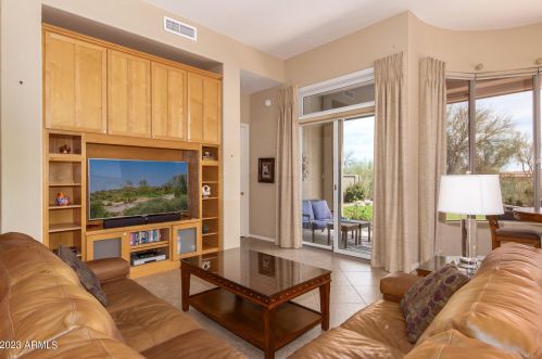 15641 Cactus Dr, Scottsdale AZ 85268-3166 exterior