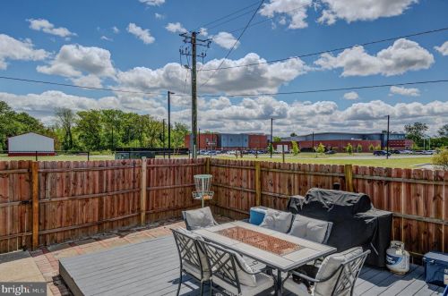 107 8th St, Laurel DE  19956-1401 exterior